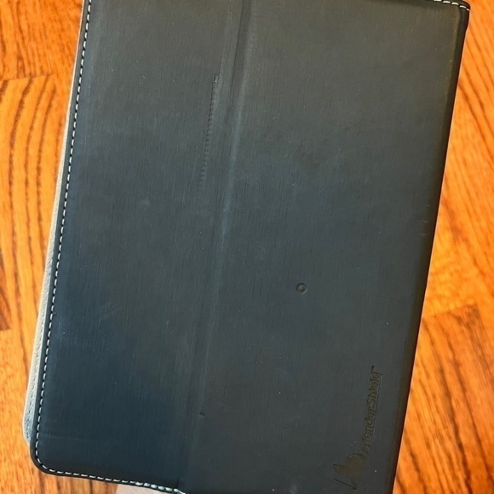 DefenderShield 7"-8" Tablet Radiation Shielding case - EMF Radiation Protection - Picture 5 of 8